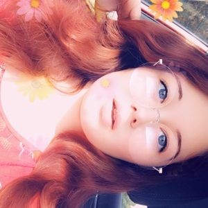 Meet your Posher, Cassandra